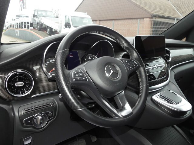 MERCEDES-BENZ V 300 Avantgarde Extralang,2xSchiebetür elektr. - Furgoneta de pasajeros: foto 5 MERCEDES-BENZ V 300 Avantgarde Extralang,2xSchiebetür elektr. - Furgoneta de pasajeros: foto 5