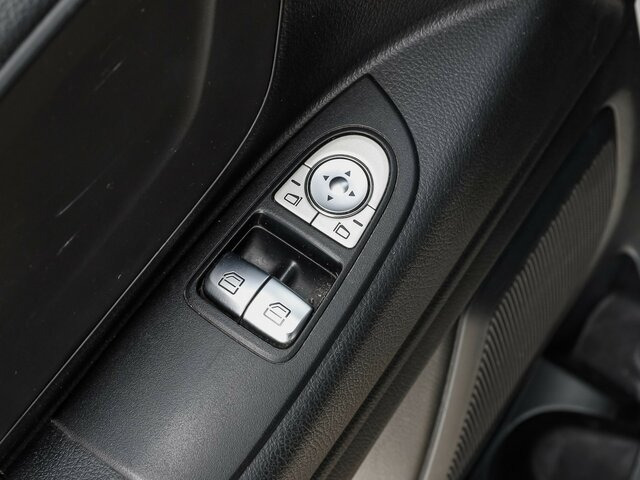 Furgoneta pequeña MERCEDES-BENZ Vito114CDI KA lang ,Klima,Sortimo Regal,AHK: foto 7