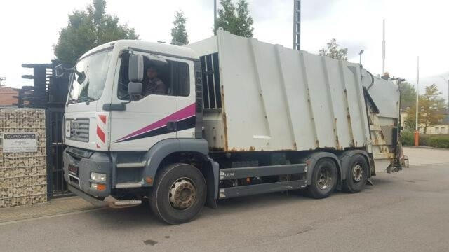 MAN Müllwagen 28.320 Klima Kamera Lenkachse - Camión de basura: foto 1 MAN Müllwagen 28.320 Klima Kamera Lenkachse - Camión de basura: foto 1