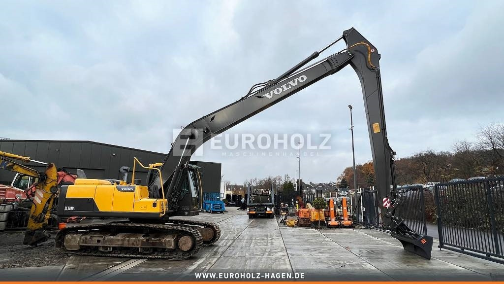 Volvo EC 220, Kettenbagger mit Long Reach, Kamera, Klima  - Excavadora de cadenas: foto 1 Volvo EC 220, Kettenbagger mit Long Reach, Kamera, Klima  - Excavadora de cadenas: foto 1