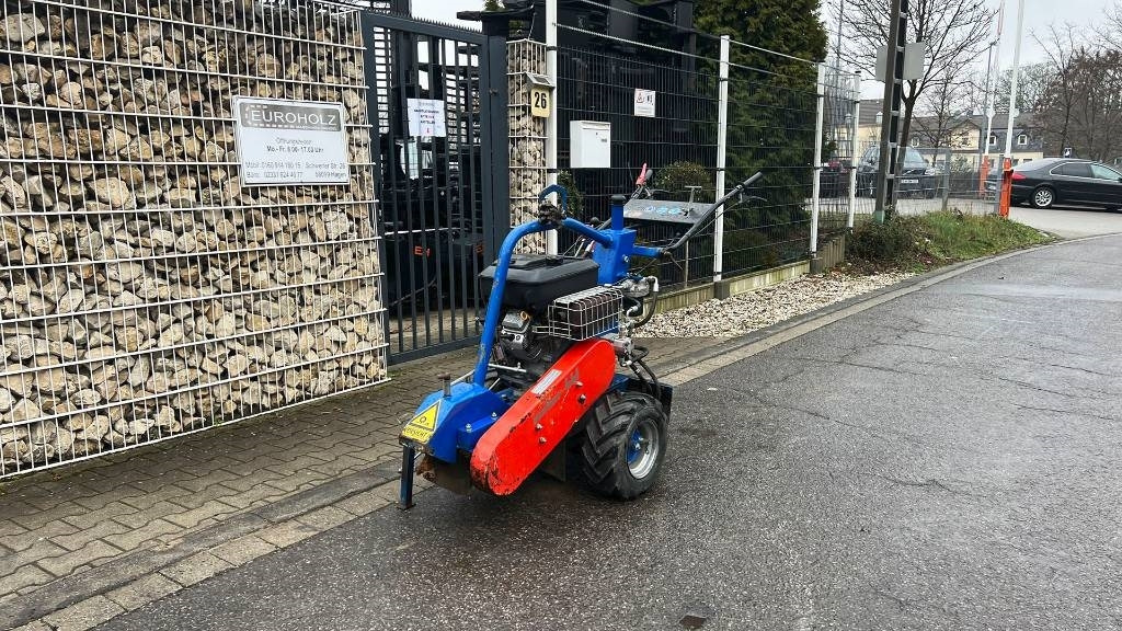 Weber BSF 16M Baum-, Stumpf-, Holzfräse, Fahrmotor (V+R) - Triturador de tocones: foto 1 Weber BSF 16M Baum-, Stumpf-, Holzfräse, Fahrmotor (V+R) - Triturador de tocones: foto 1