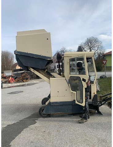 Barredora vial Amros 1250 Kehrmaschine: foto 14