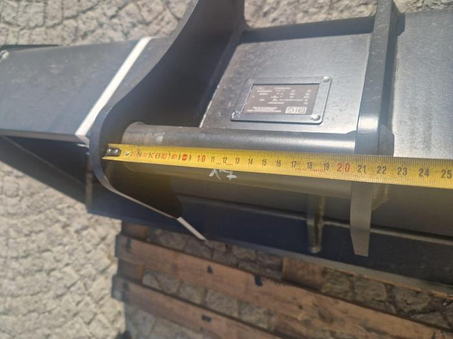 Big Böschungslöffel 140 cm mit Lehnhoff M03 Symblock Aufnahme - Cazo: foto 3 Big Böschungslöffel 140 cm mit Lehnhoff M03 Symblock Aufnahme - Cazo: foto 3