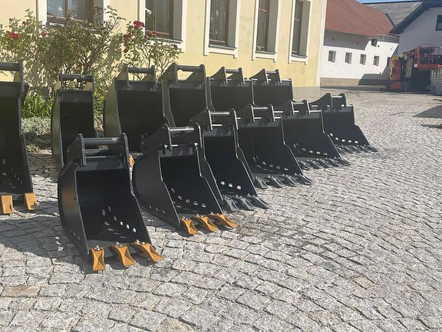 Big Tieflöffel 30 cm mit Lehnhoff MS01 Symlock Aufnahme - Cazo: foto 5 Big Tieflöffel 30 cm mit Lehnhoff MS01 Symlock Aufnahme - Cazo: foto 5