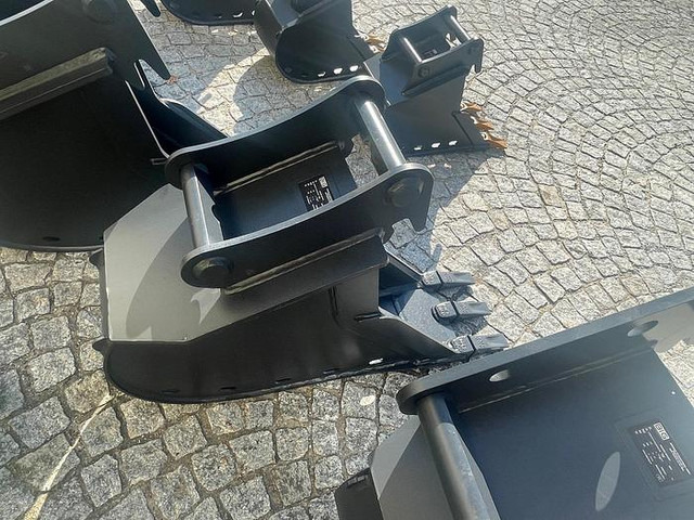 Big Tieflöffel 30 cm mit Lehnhoff MS03 Symlock Aufnahme - Cazo: foto 2 Big Tieflöffel 30 cm mit Lehnhoff MS03 Symlock Aufnahme - Cazo: foto 2