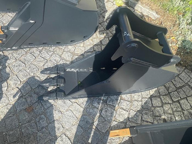 Big Tieflöffel 30 cm mit Lehnhoff MS03 Symlock Aufnahme - Cazo: foto 1 Big Tieflöffel 30 cm mit Lehnhoff MS03 Symlock Aufnahme - Cazo: foto 1