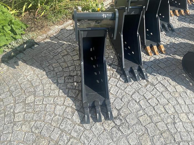 Big Tieflöffel 30 cm mit Lehnhoff MS08 Symlock Aufnahme - Cazo: foto 4 Big Tieflöffel 30 cm mit Lehnhoff MS08 Symlock Aufnahme - Cazo: foto 4