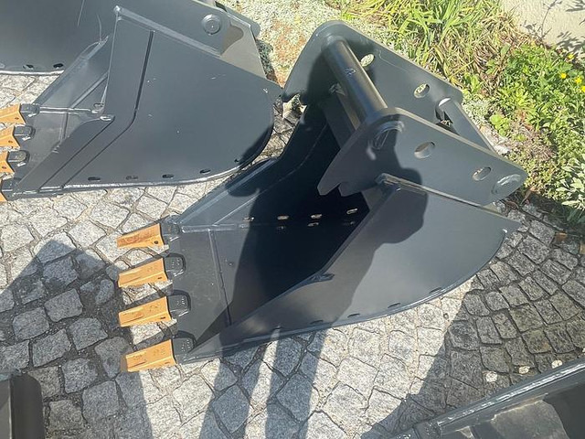 Big Tieflöffel 50 cm mit Lehnhoff MS08 Symlock Aufnahme - Cazo: foto 1 Big Tieflöffel 50 cm mit Lehnhoff MS08 Symlock Aufnahme - Cazo: foto 1