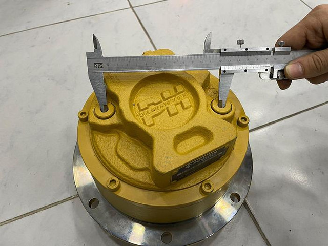 Bomag Fahrmotor (Poclain) 05816293 - Rodillo: foto 1 Bomag Fahrmotor (Poclain) 05816293 - Rodillo: foto 1