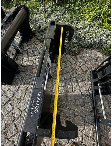 Big Genie / Terex Adapter passend zu Euro Aufnahme - Implemento: foto 3 Big Genie / Terex Adapter passend zu Euro Aufnahme - Implemento: foto 3