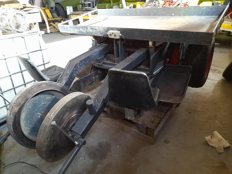 Prinoth S700-65 Streifenfräse - Equipo para trabajo del suelo: foto 4 Prinoth S700-65 Streifenfräse - Equipo para trabajo del suelo: foto 4