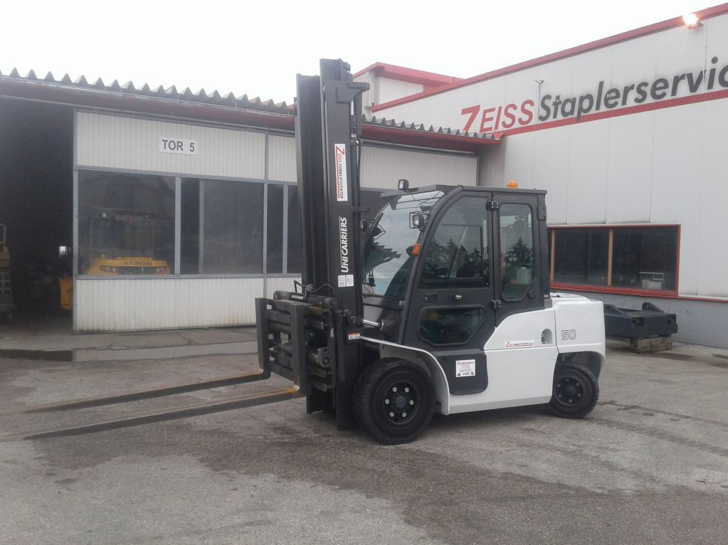 UniCarriers DG1F4A50Q - Carretilla elevadora diésel: foto 2 UniCarriers DG1F4A50Q - Carretilla elevadora diésel: foto 2