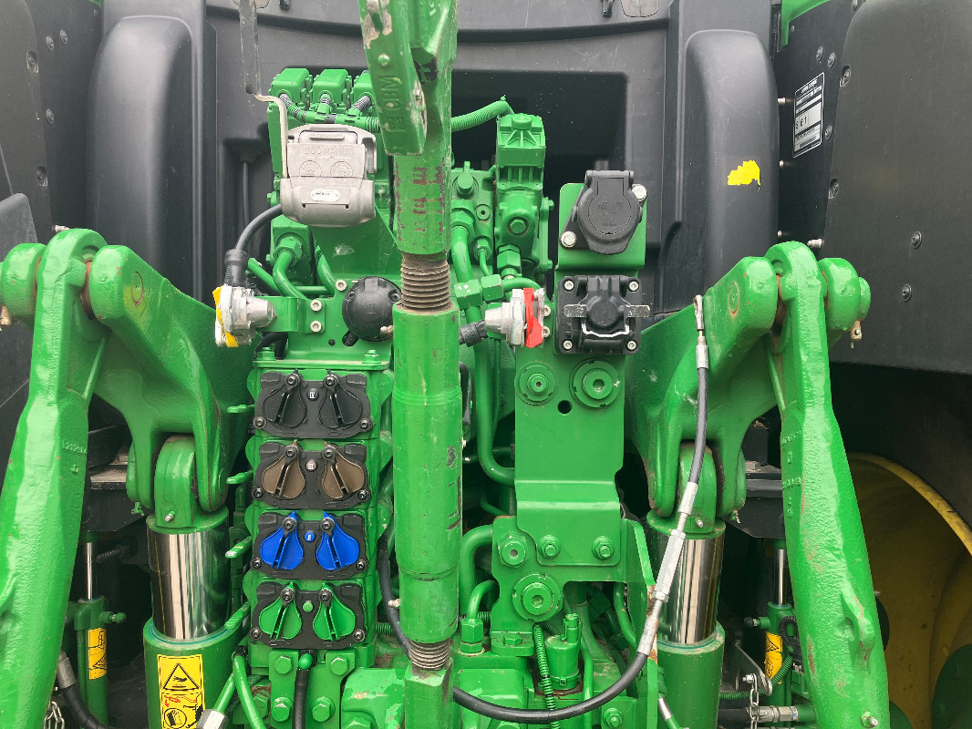 John Deere 6175R - Tractor: foto 4 John Deere 6175R - Tractor: foto 4