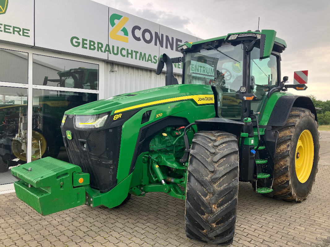 John Deere 8R370 - Tractor: foto 1 John Deere 8R370 - Tractor: foto 1