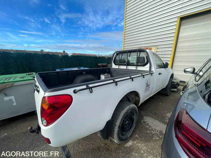 4x4 Mitsubishi - Furgoneta pequeña: foto 2 4x4 Mitsubishi - Furgoneta pequeña: foto 2