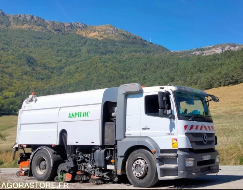 BALAYEUSE LAVEUSE THP MERCEDES BH9 ANNEE 2012 - 246000KMS - Barredora vial: foto 1 BALAYEUSE LAVEUSE THP MERCEDES BH9 ANNEE 2012 - 246000KMS - Barredora vial: foto 1