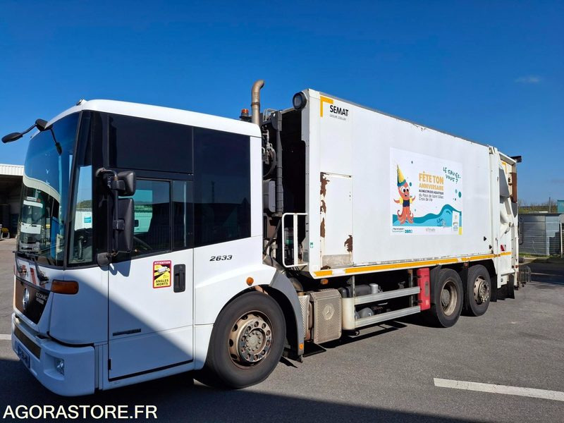 BOM Mercedes Econic 243135 kms 2013 - CX-094-MW - Camión de basura: foto 2 BOM Mercedes Econic 243135 kms 2013 - CX-094-MW - Camión de basura: foto 2