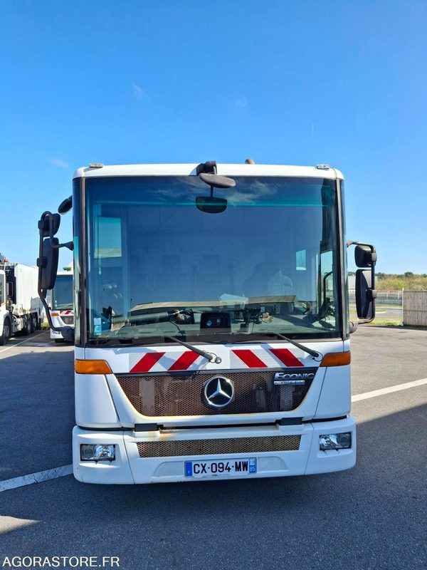 BOM Mercedes Econic 243135 kms 2013 - CX-094-MW - Camión de basura: foto 5 BOM Mercedes Econic 243135 kms 2013 - CX-094-MW - Camión de basura: foto 5