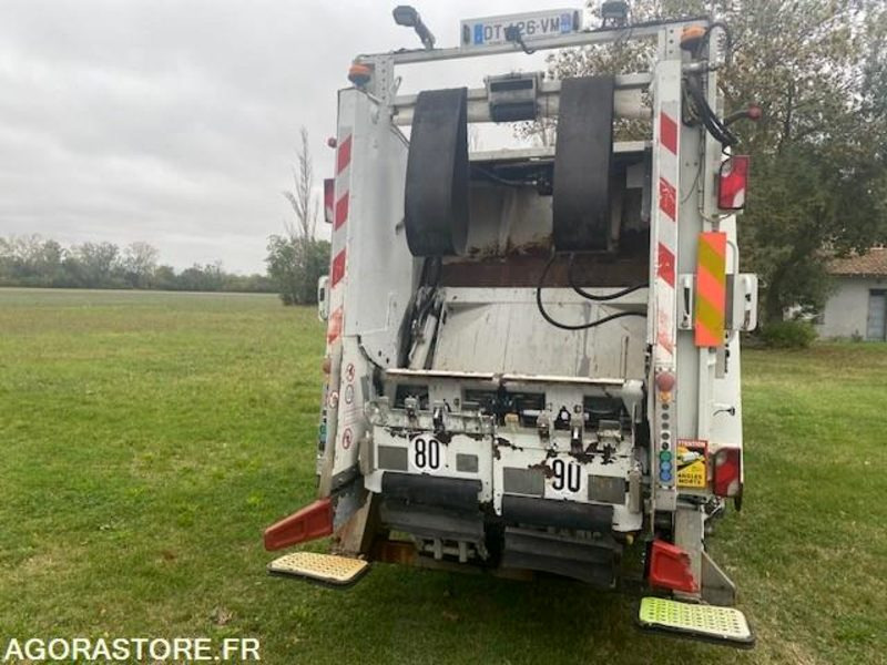 BOM SCANIA P 380 - 2015 - 164 000km - Camión de basura: foto 4 BOM SCANIA P 380 - 2015 - 164 000km - Camión de basura: foto 4