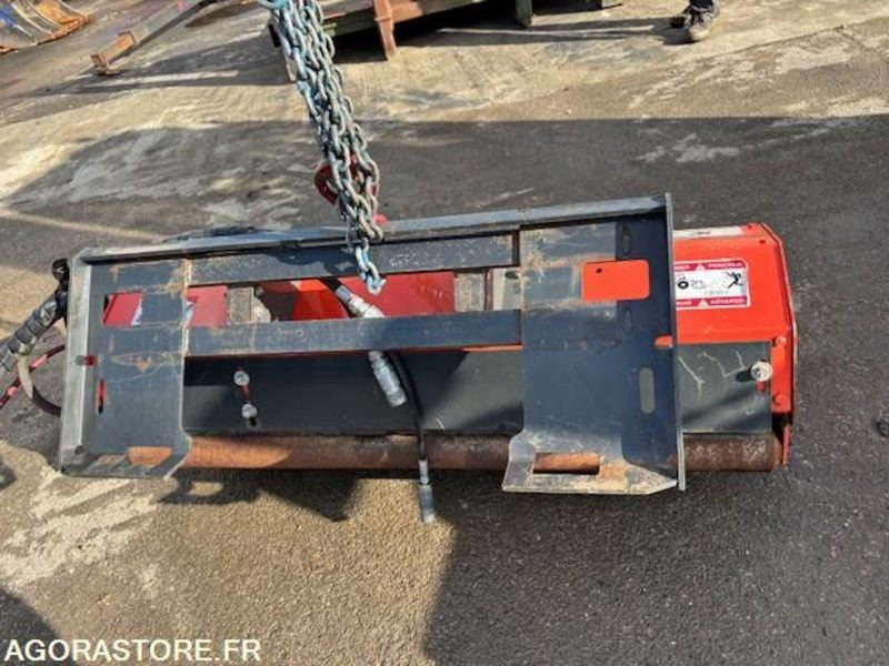 BROYEUR A FLEAU MURATORI MT2015155 2015 155CM POUR SKID - Maquinaria de jardinería: foto 2 BROYEUR A FLEAU MURATORI MT2015155 2015 155CM POUR SKID - Maquinaria de jardinería: foto 2