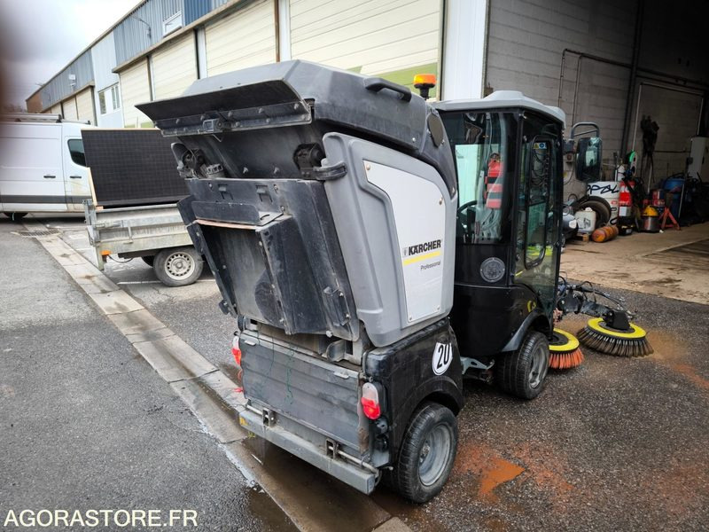 Balayeuse KARCHER MIC 34C 558 heures 2019 - Barredora vial: foto 3 Balayeuse KARCHER MIC 34C 558 heures 2019 - Barredora vial: foto 3
