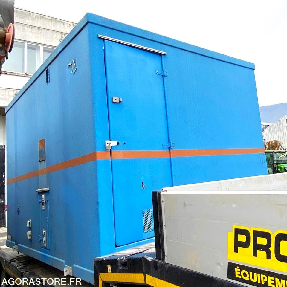 Bungalow base vie chantier sur berce ampliroll - Casa contenedor: foto 3 Bungalow base vie chantier sur berce ampliroll - Casa contenedor: foto 3