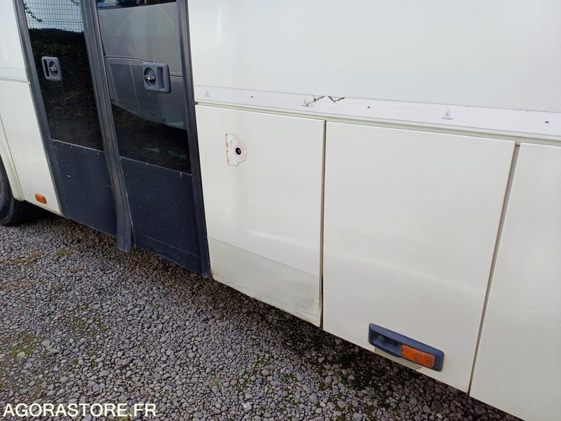 CAR IRISBUS RECREO - PARC 18730 - MEC 2009/396000km AC-235-JM - Autobús escolar: foto 3 CAR IRISBUS RECREO - PARC 18730 - MEC 2009/396000km AC-235-JM - Autobús escolar: foto 3