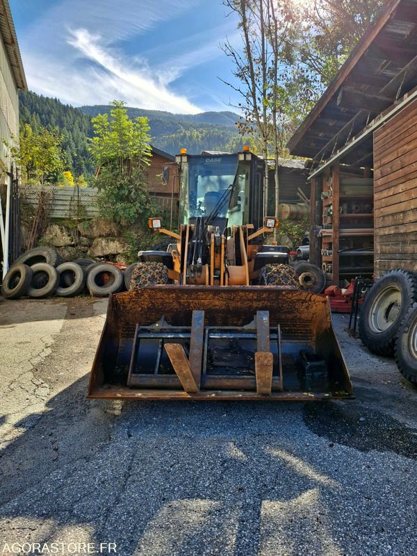 CHARGEUSE CASE 521 F N° DE SERIE NDHE12059 - Cargadora: foto 1 CHARGEUSE CASE 521 F N° DE SERIE NDHE12059 - Cargadora: foto 1