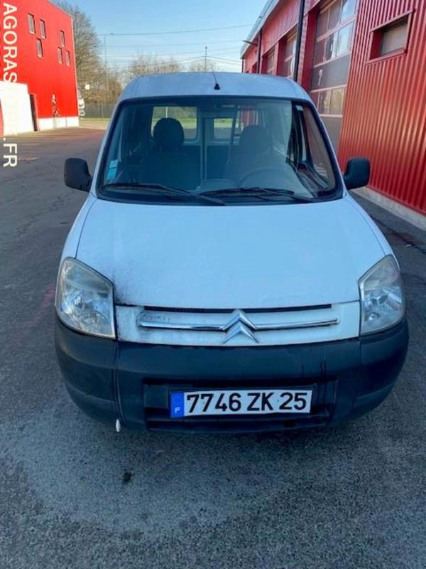 CITROEN BERLINGO ESS GPL 2499 - Furgoneta pequeña: foto 1 CITROEN BERLINGO ESS GPL 2499 - Furgoneta pequeña: foto 1