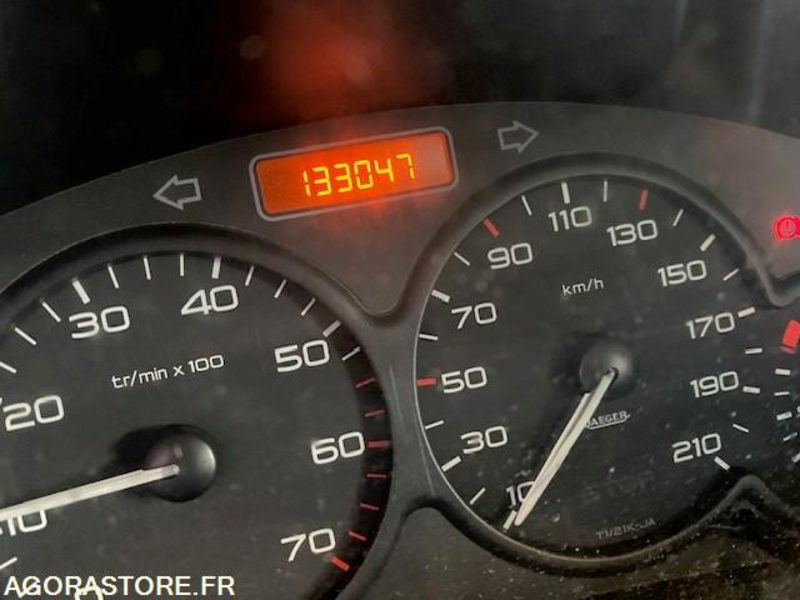 CITROEN BERLINGO ESS GPL 2499 - Furgoneta pequeña: foto 5 CITROEN BERLINGO ESS GPL 2499 - Furgoneta pequeña: foto 5