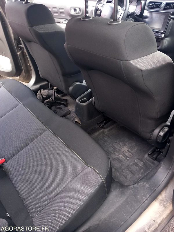 CITROEN C3 1.2 PTEC 130560 kms 2018 - Coche: foto 5 CITROEN C3 1.2 PTEC 130560 kms 2018 - Coche: foto 5