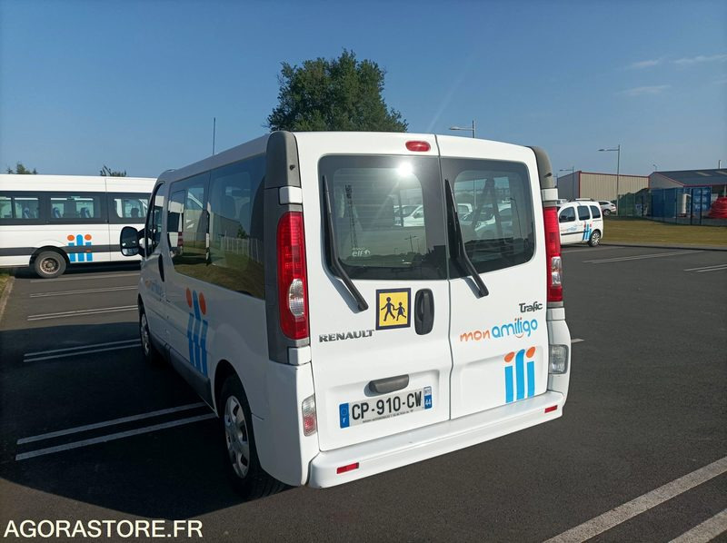 CP-910-CW - Roulant - RENAULT TRAFIC - VP - 9 Places - 308 000 Kms - Minibús, Furgoneta de pasajeros: foto 4 CP-910-CW - Roulant - RENAULT TRAFIC - VP - 9 Places - 308 000 Kms - Minibús, Furgoneta de pasajeros: foto 4