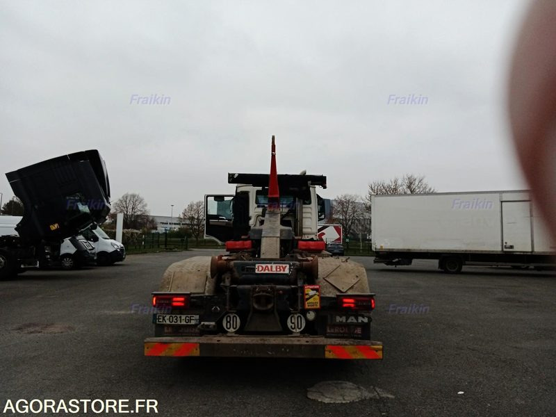 MAN TGS 26.480 6X2-2 / 2017 / 358627 kms / EK031GF - Cabeza tractora: foto 4 MAN TGS 26.480 6X2-2 / 2017 / 358627 kms / EK031GF - Cabeza tractora: foto 4