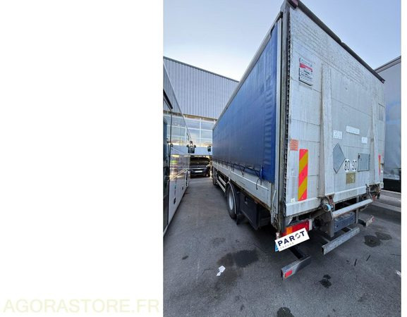 RENAULT 320 DCI - 2006 - 549 396km - Cabeza tractora: foto 3 RENAULT 320 DCI - 2006 - 549 396km - Cabeza tractora: foto 3