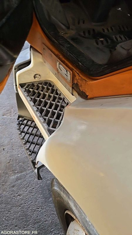 RENAULT CAM - 2004 - BP-101-EG - Cabeza tractora: foto 4 RENAULT CAM - 2004 - BP-101-EG - Cabeza tractora: foto 4