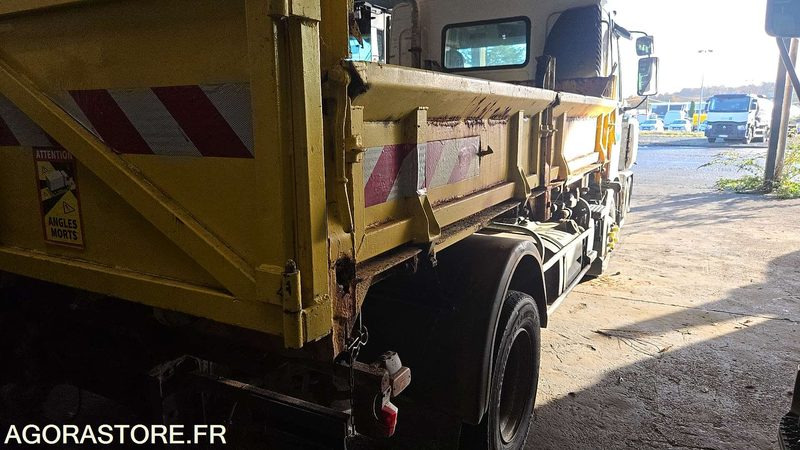 RENAULT CAM - 2004 - BP-101-EG - Cabeza tractora: foto 2 RENAULT CAM - 2004 - BP-101-EG - Cabeza tractora: foto 2