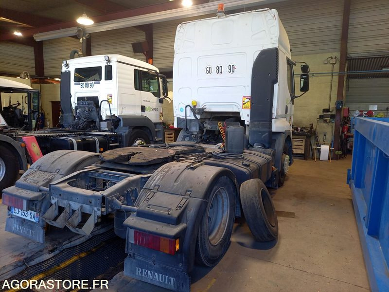 TRR RENAULT 19T - EJ153SA - Cabeza tractora: foto 2 TRR RENAULT 19T - EJ153SA - Cabeza tractora: foto 2