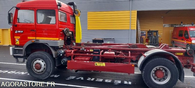 CAMION PORTE CELLULE - Camión: foto 4 CAMION PORTE CELLULE - Camión: foto 4