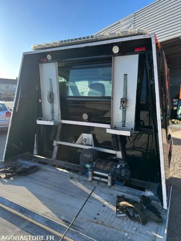 CRAFTER DEPANNEUSE VASP PTE VOITURE CARTE BLANCHE - 2007 - 393000km - Camión: foto 3 CRAFTER DEPANNEUSE VASP PTE VOITURE CARTE BLANCHE - 2007 - 393000km - Camión: foto 3