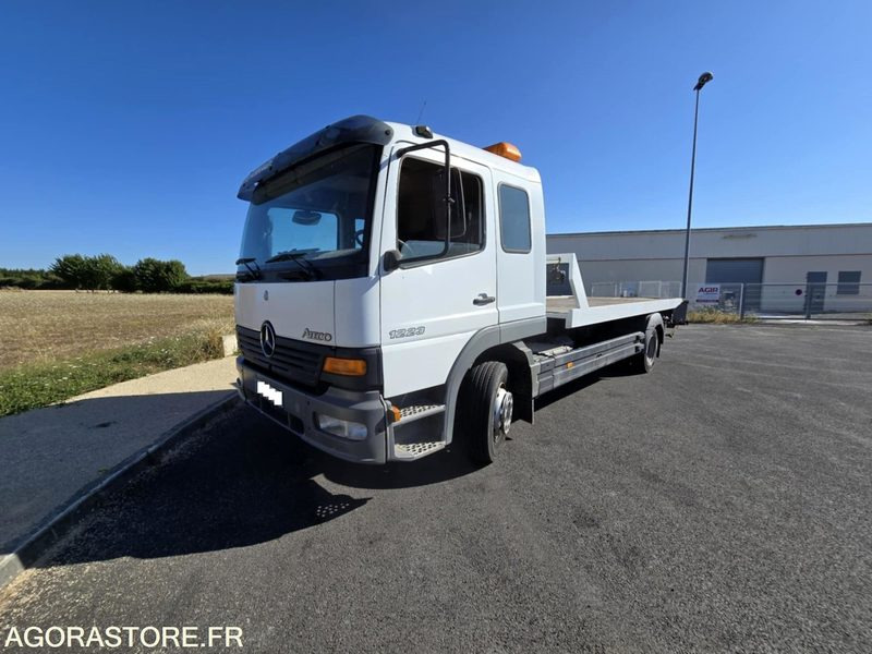 Dépanneuse Mercedes 1223 L - 2000 - MOTEUR 8O.000 - Camión: foto 2 Dépanneuse Mercedes 1223 L - 2000 - MOTEUR 8O.000 - Camión: foto 2