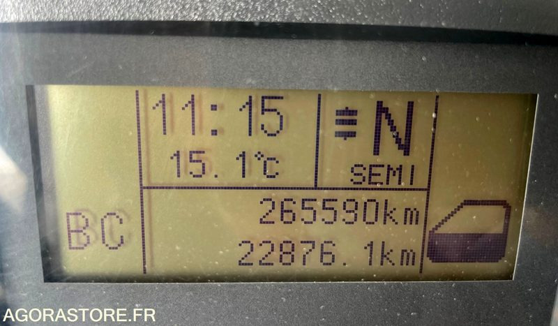 IVECO EUROCARGO PLATEAU - 2015 - 295 000KM - Camión: foto 3 IVECO EUROCARGO PLATEAU - 2015 - 295 000KM - Camión: foto 3