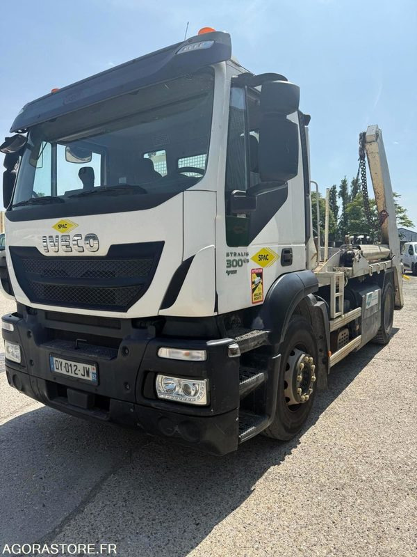 IVECO STRALIS MULTIBENNE 4x2 - 2015 / 61000KM - Camión: foto 2 IVECO STRALIS MULTIBENNE 4x2 - 2015 / 61000KM - Camión: foto 2
