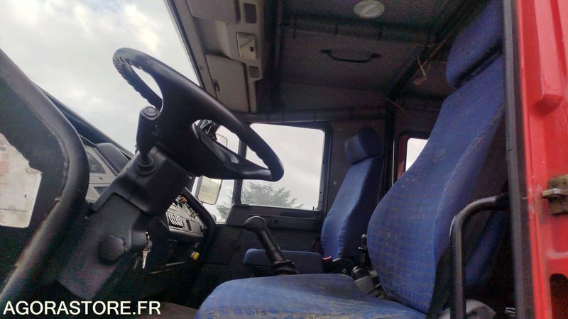 MAN LE220B - 2002 - 9858QD11 - Camión: foto 2 MAN LE220B - 2002 - 9858QD11 - Camión: foto 2