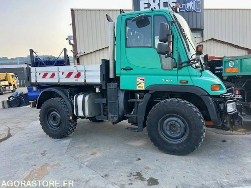 MERCEDES UNIMOG U300C VERSION COMMUNALE 2000 97652 KM - Camión: foto 2 MERCEDES UNIMOG U300C VERSION COMMUNALE 2000 97652 KM - Camión: foto 2