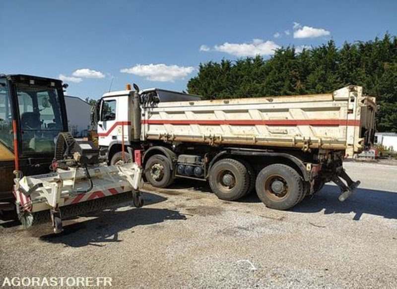 Porteur 8x4 Mercedes Benne 32 tonnes - CE115NQ - 2008 / 517809 KM (ML559) - Camión: foto 3 Porteur 8x4 Mercedes Benne 32 tonnes - CE115NQ - 2008 / 517809 KM (ML559) - Camión: foto 3