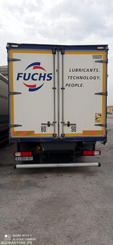 RENAULT DWIDE 320 BACHE DISTRIBUTION HUILES - 2017 - 557739 kms (2535) - Camión: foto 2 RENAULT DWIDE 320 BACHE DISTRIBUTION HUILES - 2017 - 557739 kms (2535) - Camión: foto 2