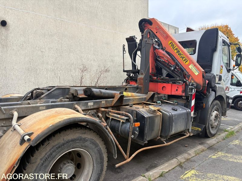 RENAULT KERAX - 2005 - 132420kms - Camión: foto 4 RENAULT KERAX - 2005 - 132420kms - Camión: foto 4