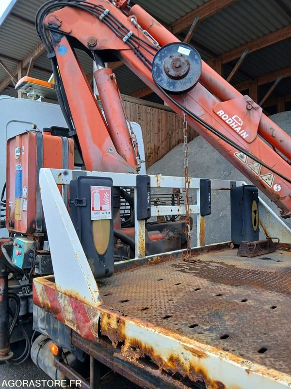 RENAULT MIDLUM BB-204-BN PLATEAU FIX UNE CONTRE VISITE 140500 KM - Camión: foto 4 RENAULT MIDLUM BB-204-BN PLATEAU FIX UNE CONTRE VISITE 140500 KM - Camión: foto 4