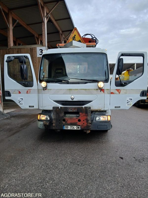 RENAULT MIDLUM BB-204-BN PLATEAU FIX UNE CONTRE VISITE 140500 KM - Camión: foto 1 RENAULT MIDLUM BB-204-BN PLATEAU FIX UNE CONTRE VISITE 140500 KM - Camión: foto 1