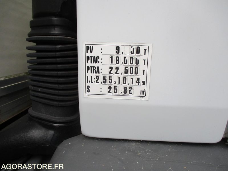 Camion RENAULT Prémium 300DXI de 19T - Camión caja cerrada: foto 3 Camion RENAULT Prémium 300DXI de 19T - Camión caja cerrada: foto 3